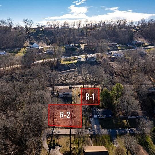 1st image of 301 Dempsey Ln