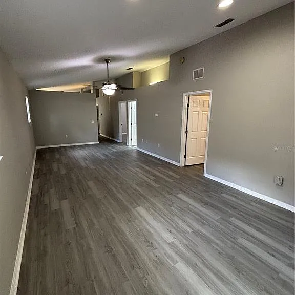3906 NE 22nd St — Photo 13