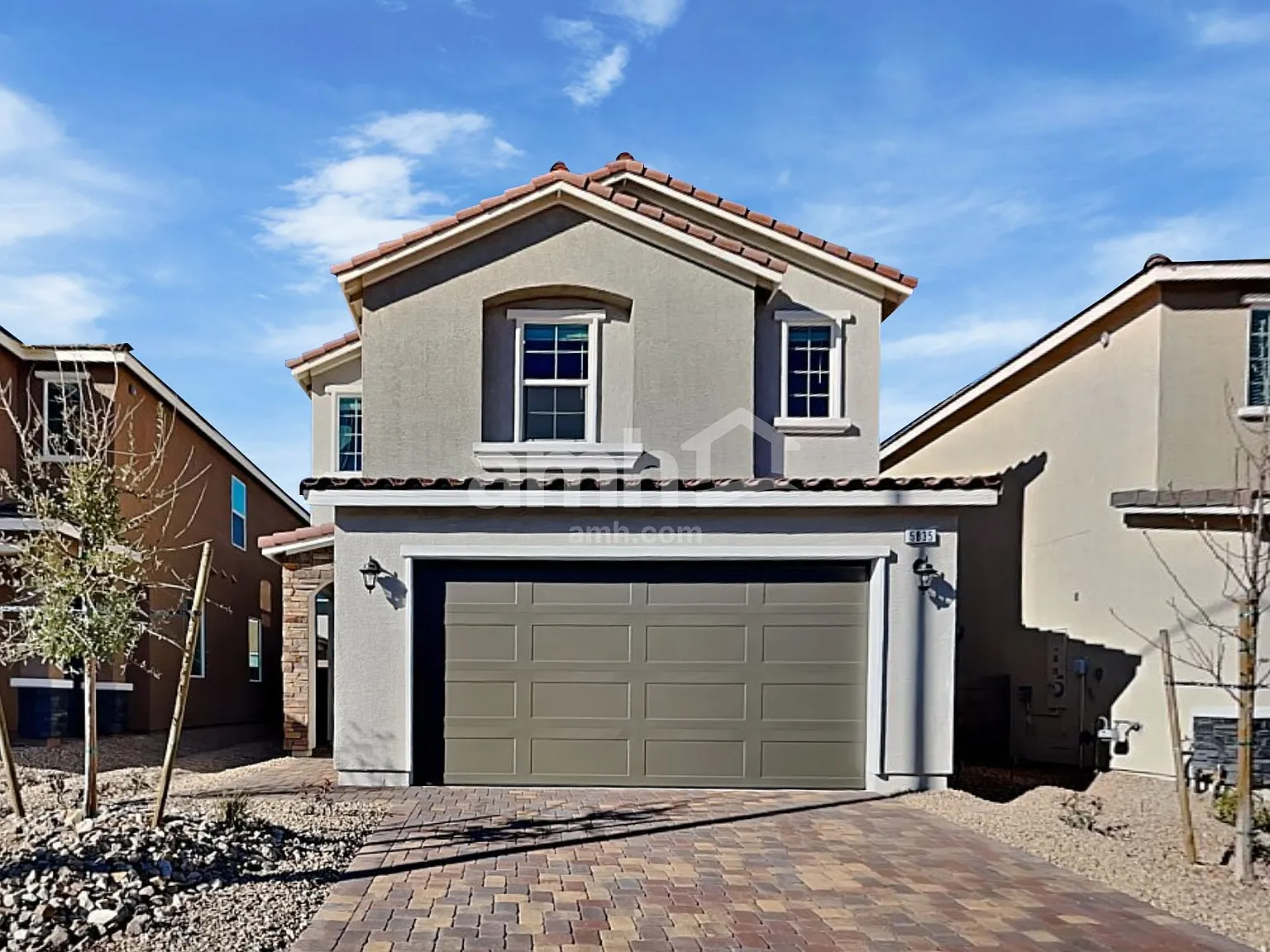 3 bed, 2.5 bath, 2040 sqft, $2,495 — Photo 1