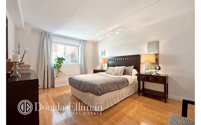 Sold by Douglas Elliman | media 4