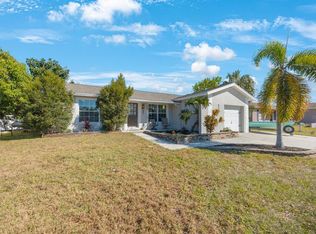 319 Francis Dr, Apollo Beach, FL 33572
