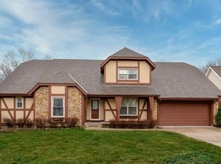 11615 Woodward St, Overland Park, KS 66210