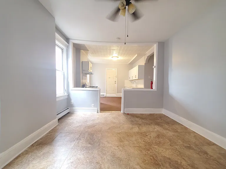 695 Kennedy Blvd #3 — Photo 2