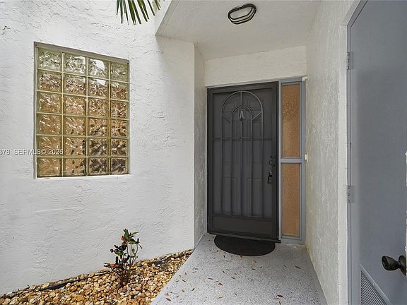 2nd image of 5463 Verona Dr APT A