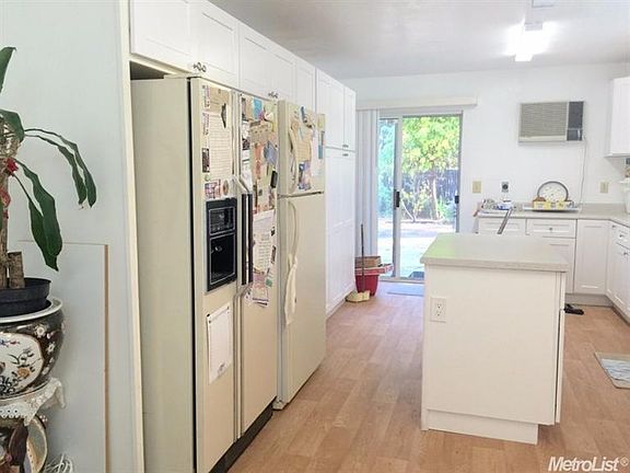 4th image of 8078 Willow Glen Ct