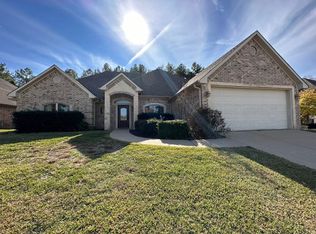 626 Huntwick Ln, Tyler, TX 75703