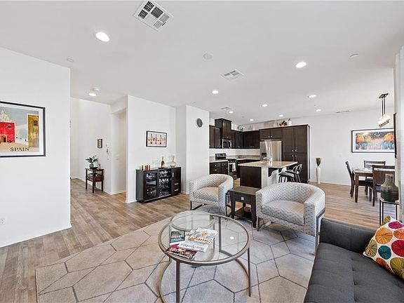 5th image of 24277 Bay Laurel Ave