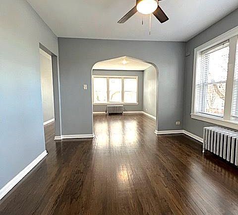 4th image of 2859 N Maplewood Ave #2