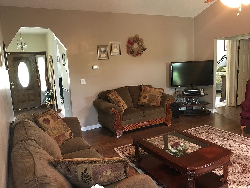 1st image of 120 Serenity Cir