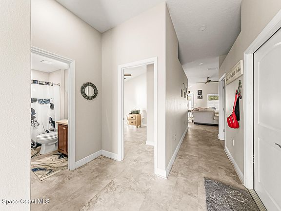 5th image of 1636 Alaqua Way