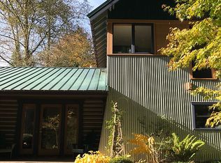10435 NE Duncan Ln, Bainbridge Island, WA 98110