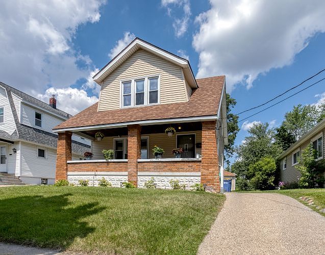 1st image of 865 Griggs St SE