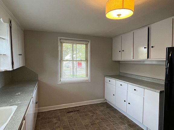 4th image of 1508 Beechwood Dr