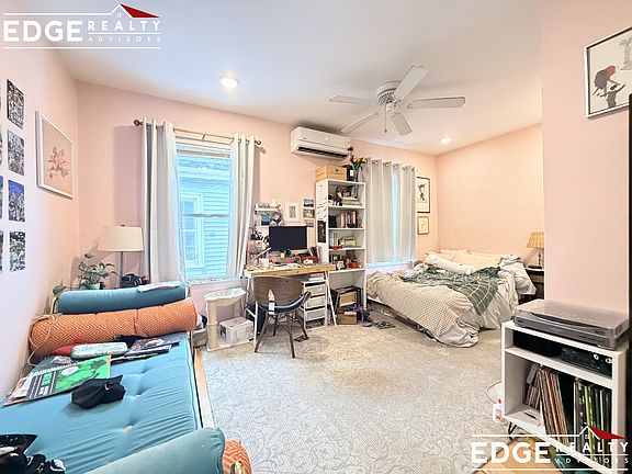 3rd image of 5-7 Weitz St #2