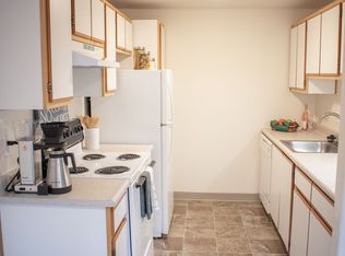 18619 SW McClarey Dr #24, Beaverton, OR 97007