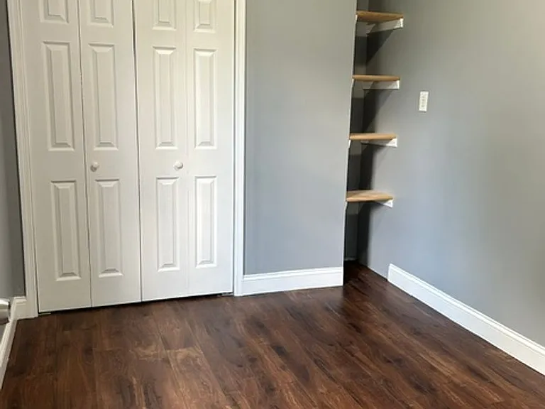 925 Xenia Ave — Photo 72