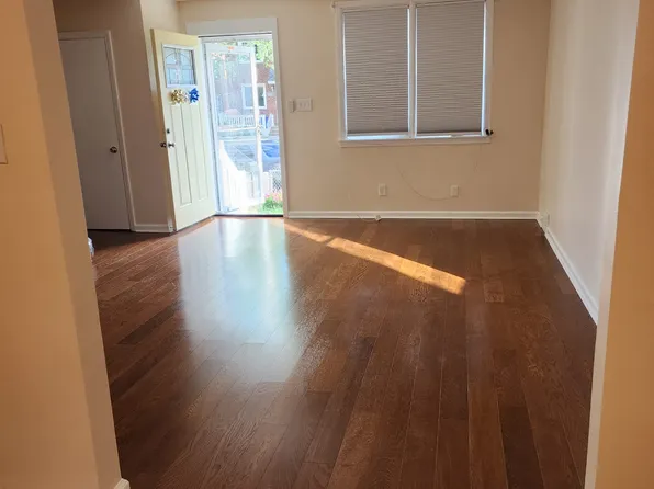 2864 Cushing Rd, Camden, NJ 08104