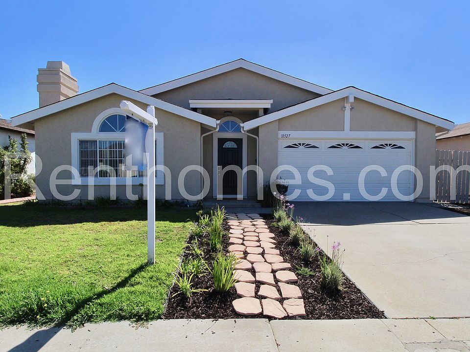 1st image of 11327 Linares St