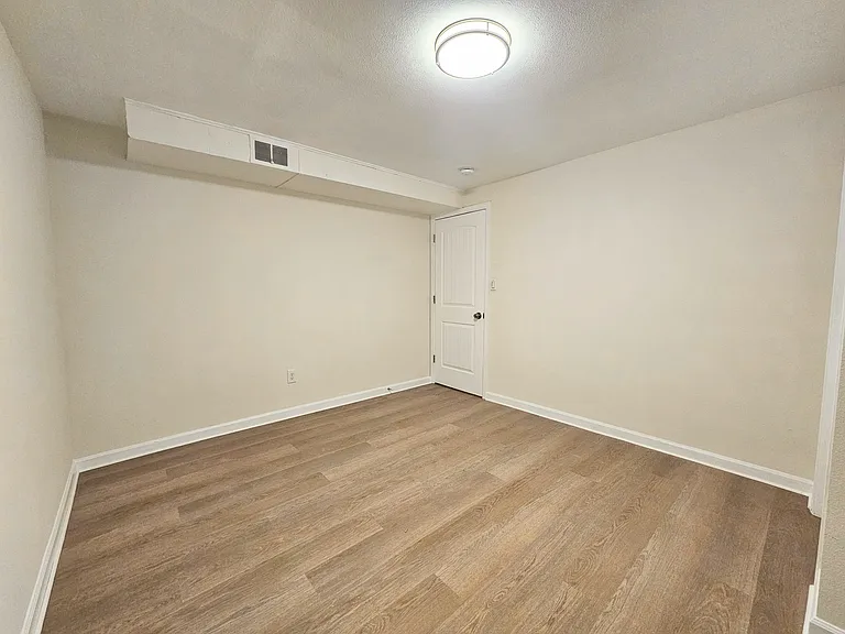 10495 E 22nd Ave #2 — Photo 12