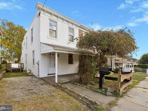 45 S Sycamore Ave, Clifton Heights, PA 19018