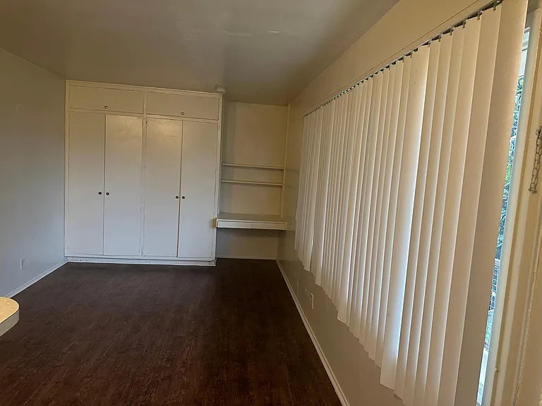 2815 W Ramona Rd — Photo 3