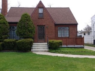 37 Croy Ave, Cheektowaga, NY 14215