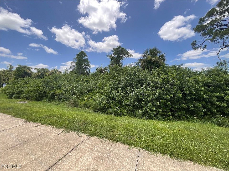 2nd image of 13385 Collier Blvd