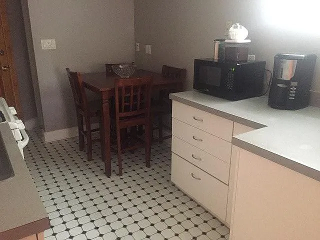 Eat in Kitchen