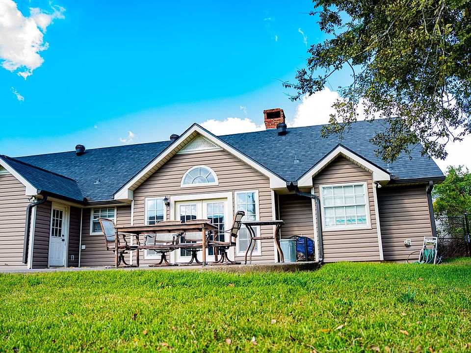 1st image of 713 Briarwood Dr