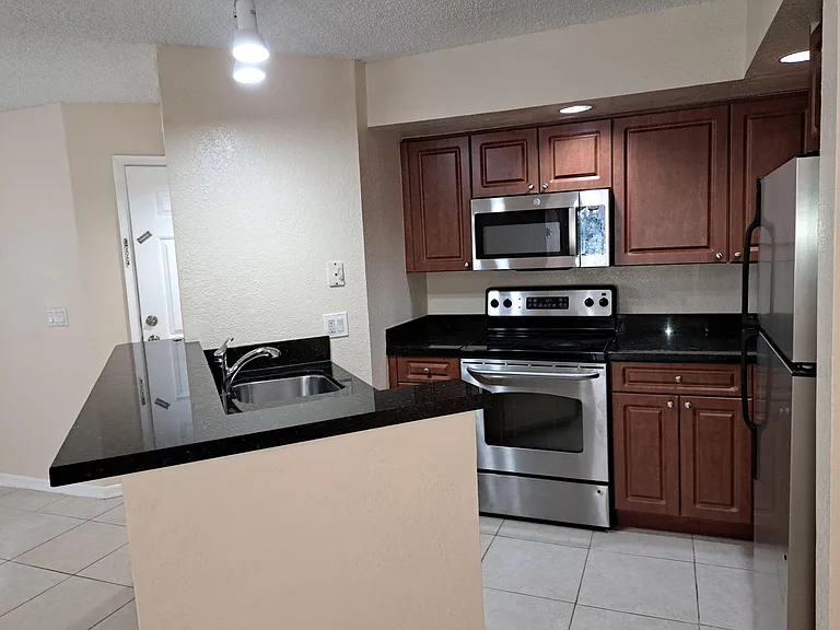 3470 Pinewalk Dr N #212 — Photo 8