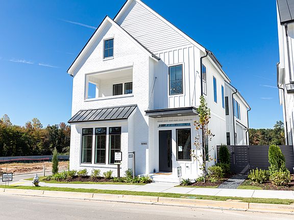 Photos are of model home, not actual home. Features may vary.