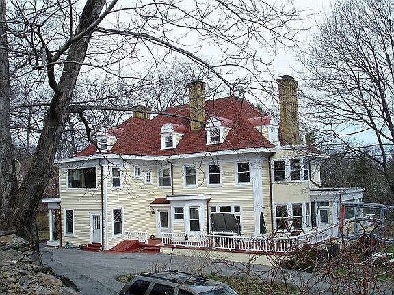2nd image of 369 Park Hill Ave