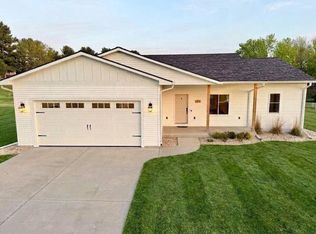 S7126 Owls Head Rd, Merrimac, WI 53561
