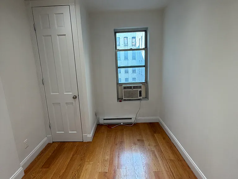 3155 Broadway #19 — Photo 7