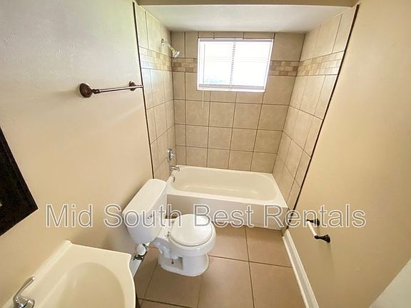 2nd image of 4748 Wooddale Ave