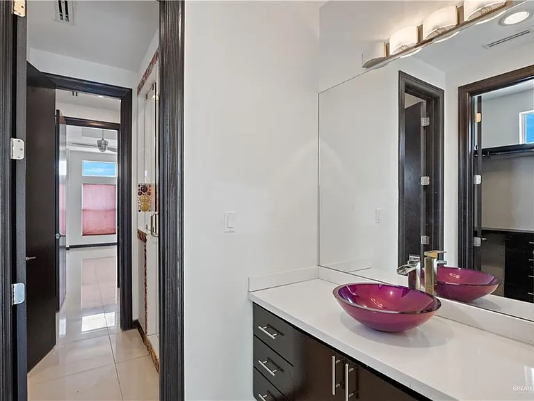 2505 May Ave — Photo 19
