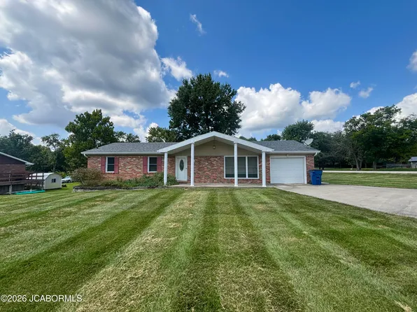 678 S Summit Dr, Holts Summit, MO 65043