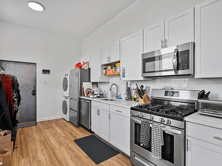 3401 Butler St #F2 — Photo 4