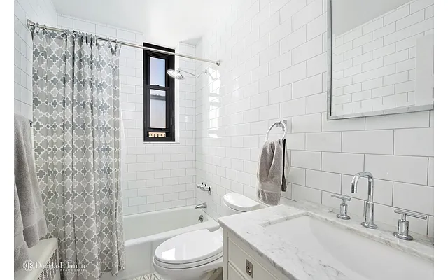 Sold by Douglas Elliman | media 15