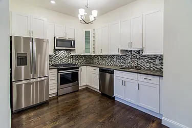 318 Washington Street, #4R