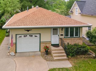 402 Van Buren Ave S, Hopkins, MN 55343