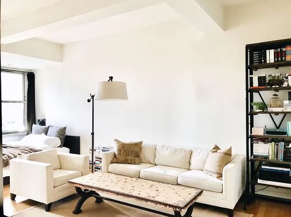 88 Greenwich Street image 1 of 12