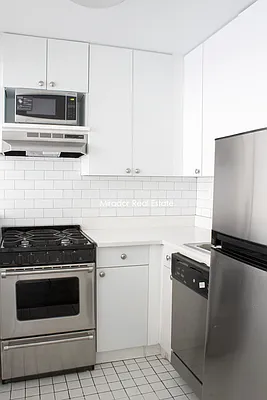 Rented by Mirador Real Estate | media 16