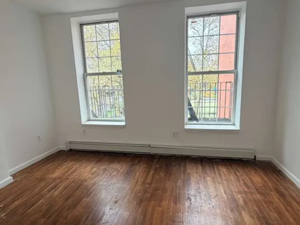 883a Greene Avenue image 3 of 11