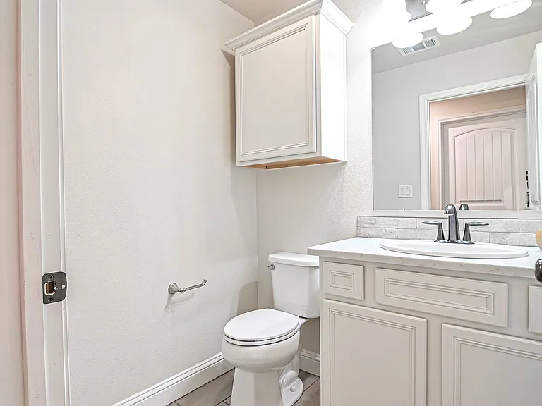 1801 Chuck Wagon — Photo 14