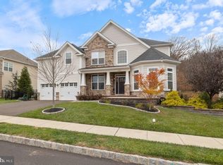 1376 Memorial Dr, Warwick, PA 18974