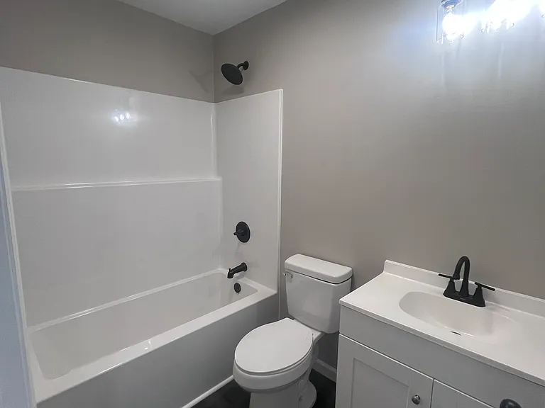 595 E Center St #A — Photo 13