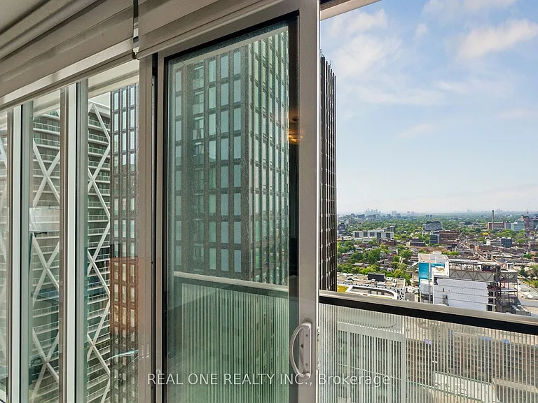 426 University Ave #3102 — Photo 33