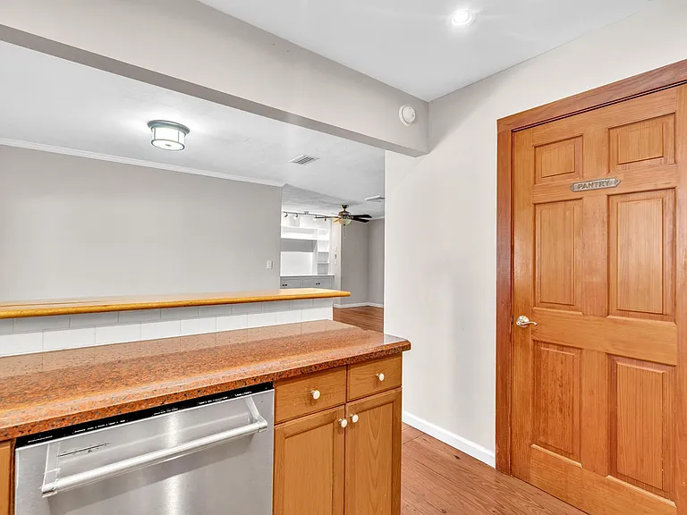 1527 Mayo St — Photo 28