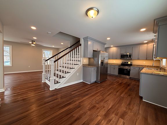 3rd image of 40 E Hoosac St